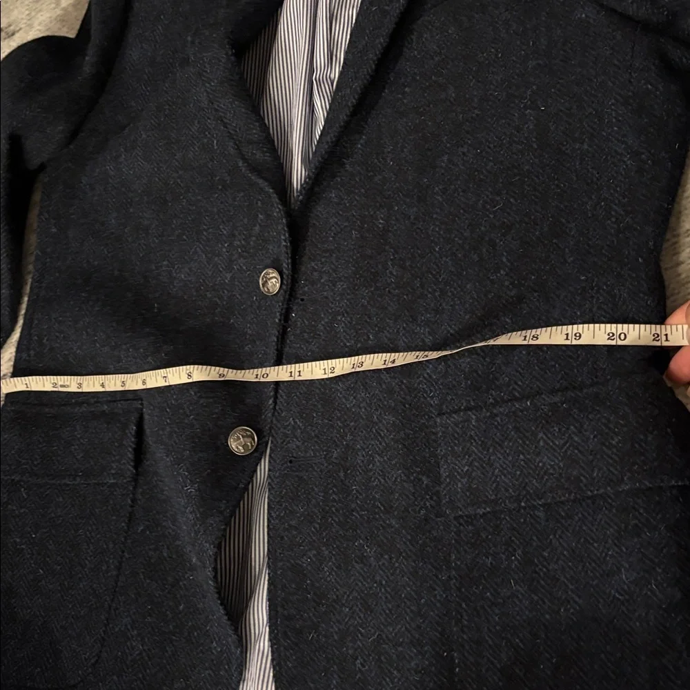 Classic Navy Blazer wool blazer - Picture 7 of 9